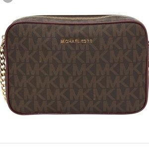 Michael Kors small crossbody bag good condition